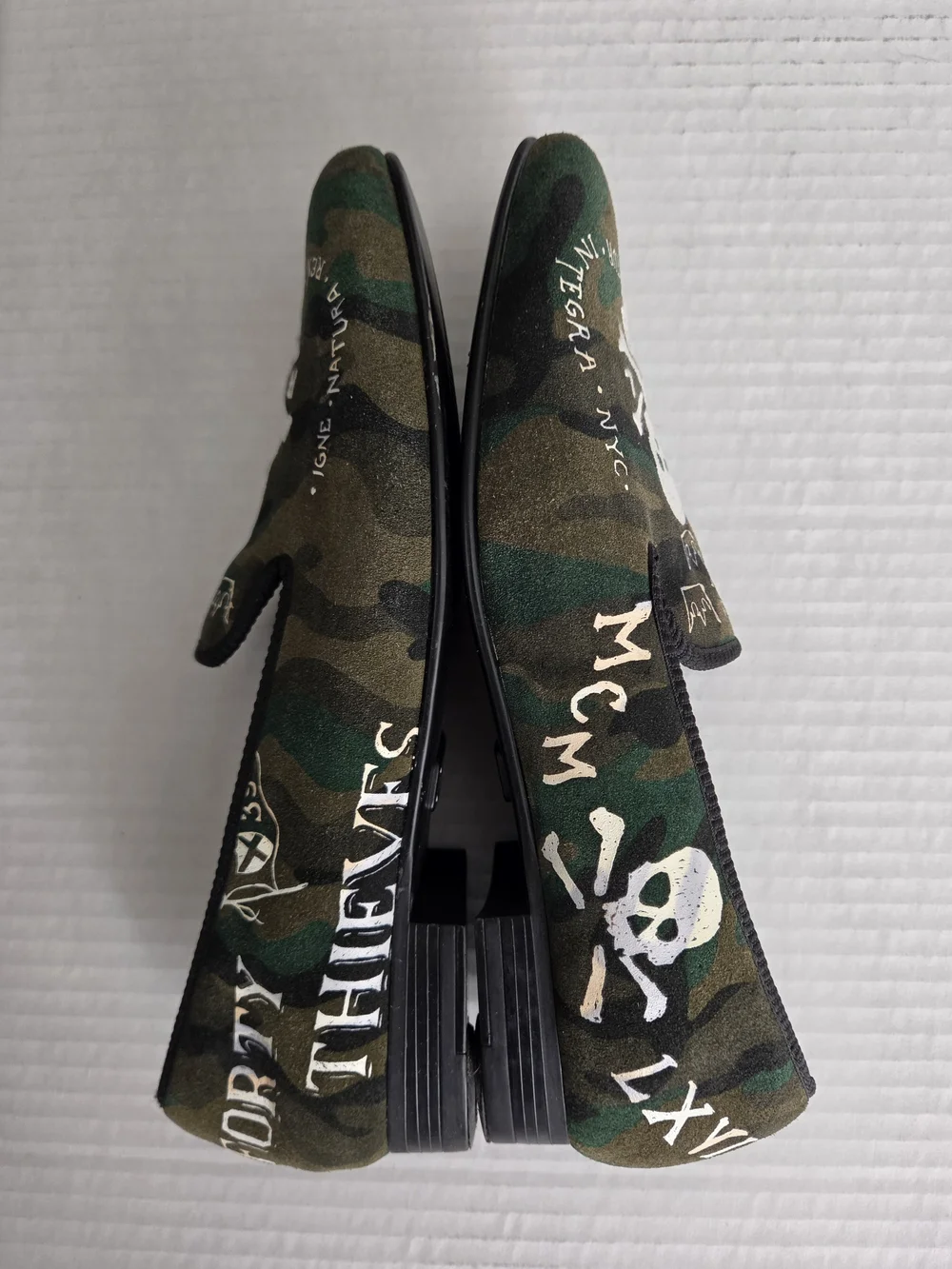 Polo by Ralph Lauren Men’s Camo Slip-On Shoes with Skull Graphic 8.5